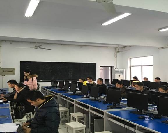 農(nóng)民大學生考試.jpg